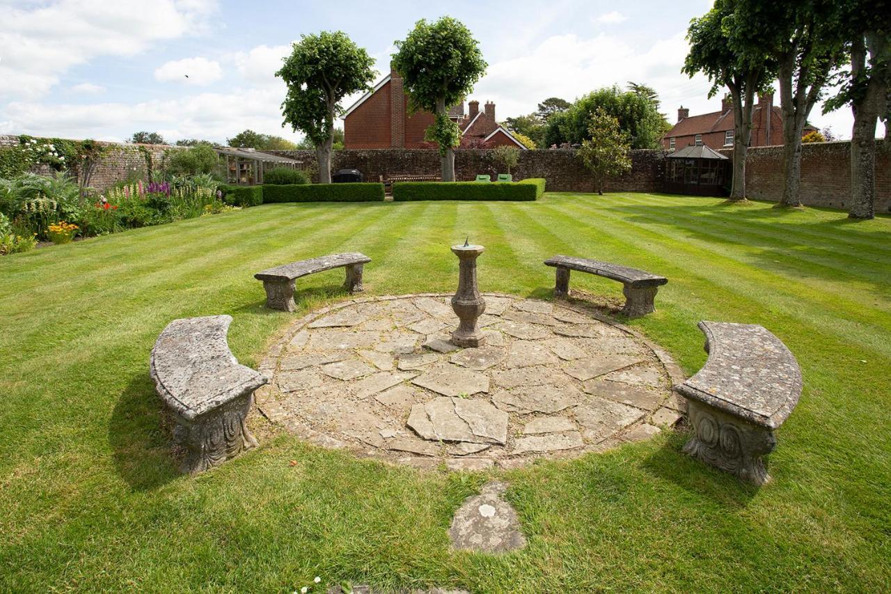 Boreham House Herstmonceux Экстерьер фото