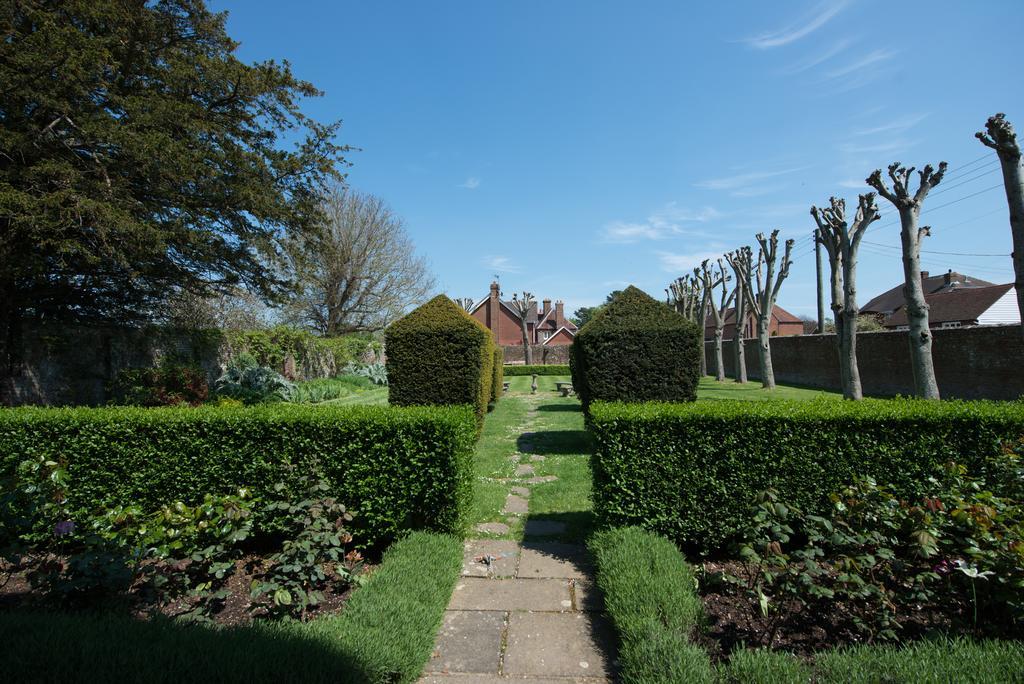 Boreham House Herstmonceux Экстерьер фото